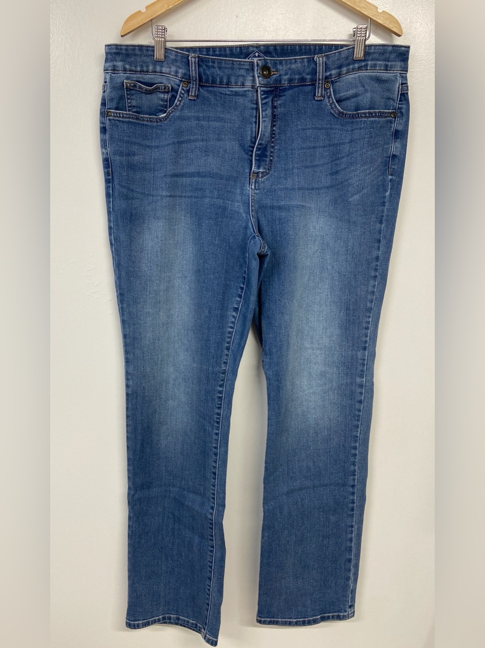 St. John’s Bay Straight Leg High Rise Jeans Size 16